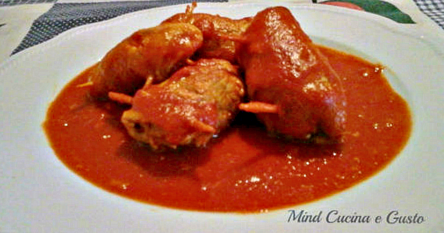 Involtini al sugo con mortadella e provola