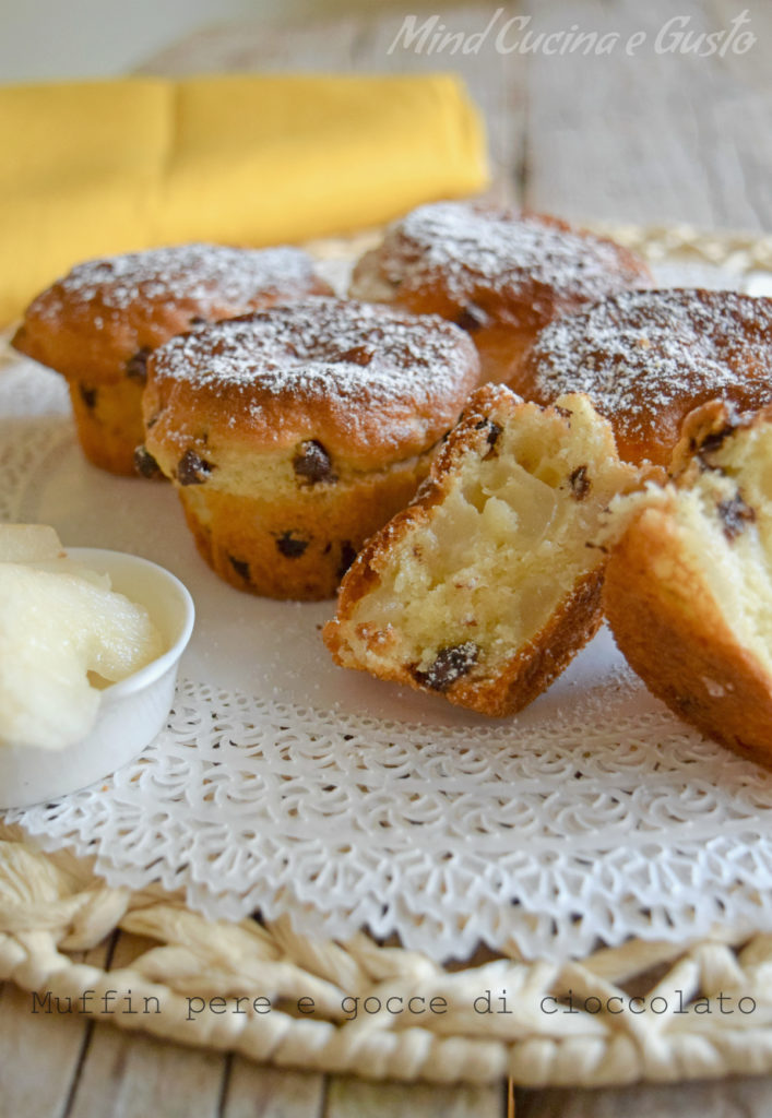 Muffin pere e gocce di cioccolato senza burro