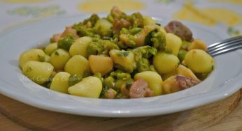 Gnocchi primavera con piselli e calamari