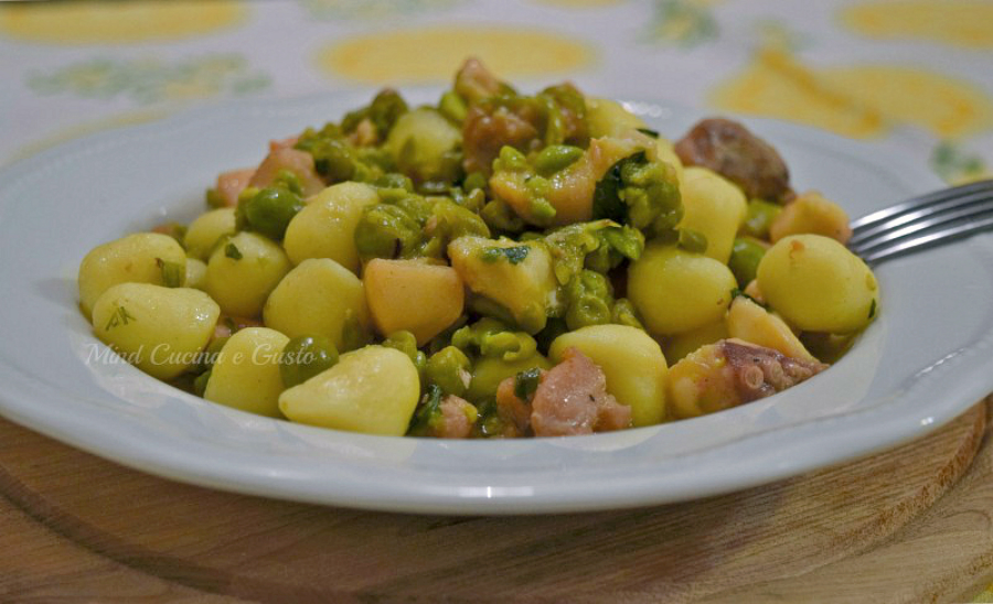 Gnocchi primavera con piselli e calamari