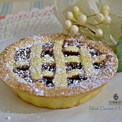 Crostatine con confettura di amarene