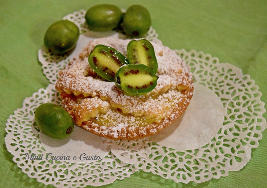 Crostatine con crema di ricotta