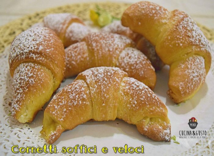 Cornetti brioche soffici e veloci