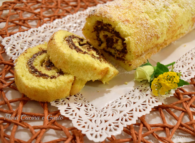 Rotolo dolce alla crema di nocciole