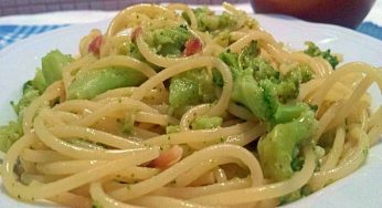 Spaghetti con broccoli e acciughe