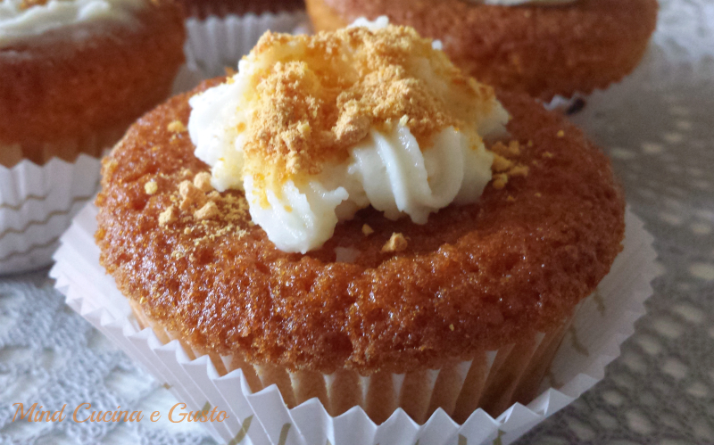 Tortine alla zucca con glassa al formaggio