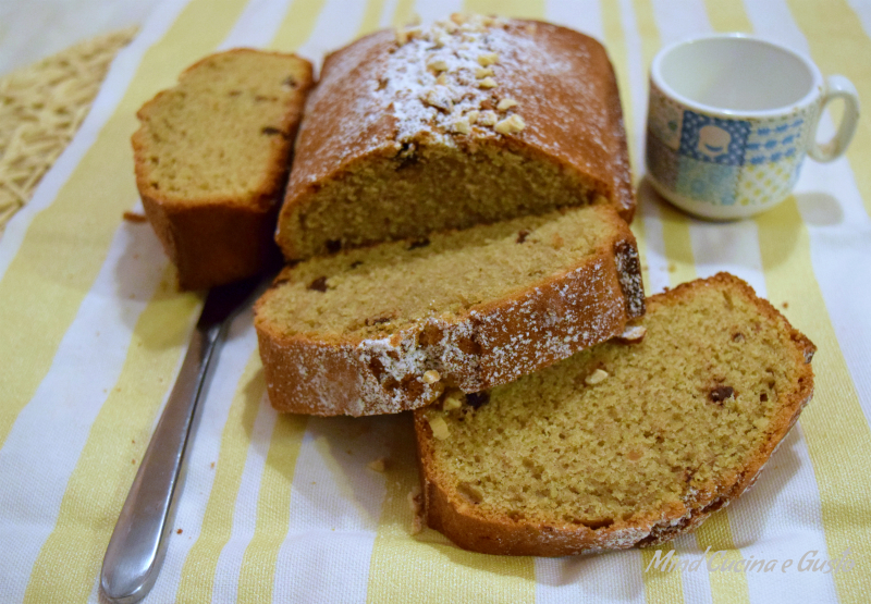 Plumcake caffè e gocce di cioccolato