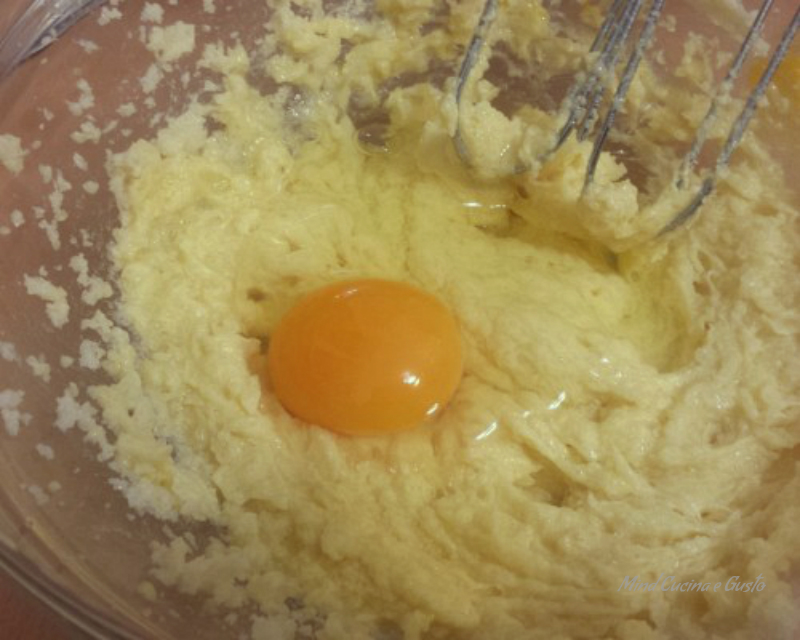 red impasto aggiunta uova