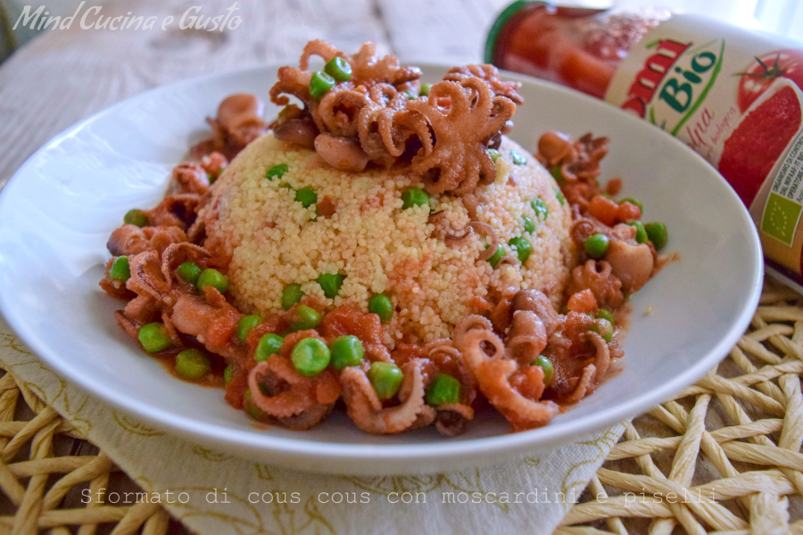 Sformato di cous cous con moscardini e piselli