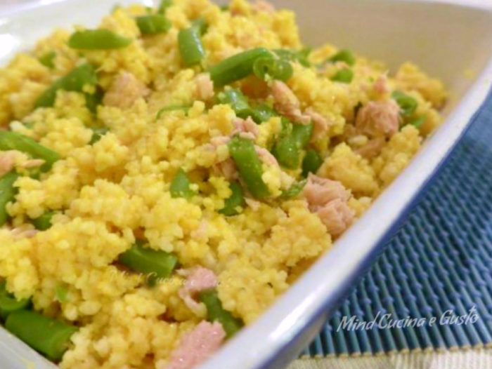 Cous cous con fagiolini e tonno aromatizzato alla curcuma e menta