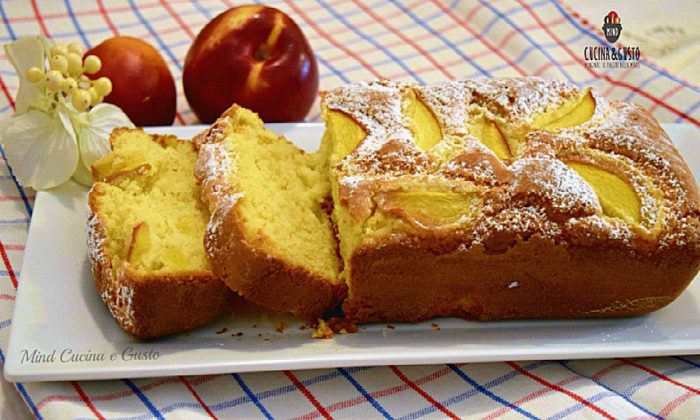 Plumcake soffice alle pesche