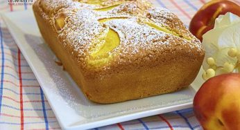 Plumcake soffice alle pesche