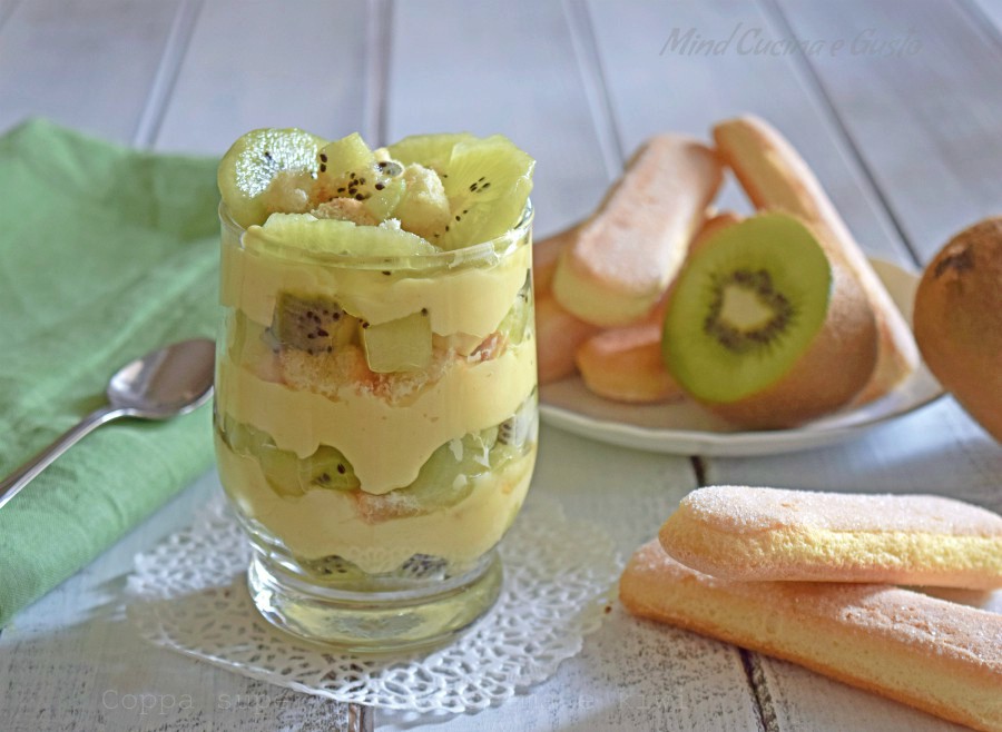 Coppa super golosa crema e kiwi