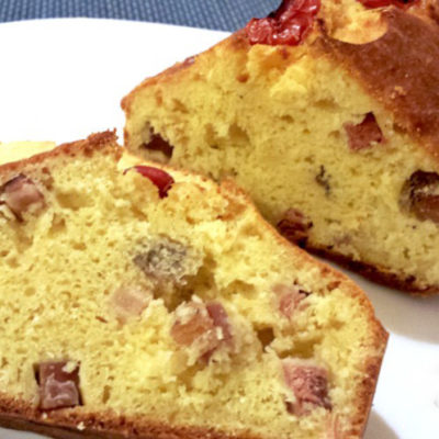 Cake salato con pomodorini e pancetta