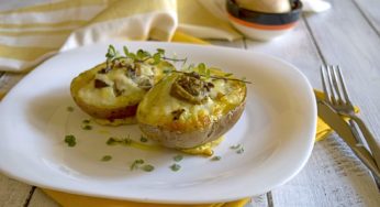 Patate farcite con funghi e fontina