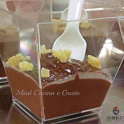 Budino al cioccolato con zenzero candito