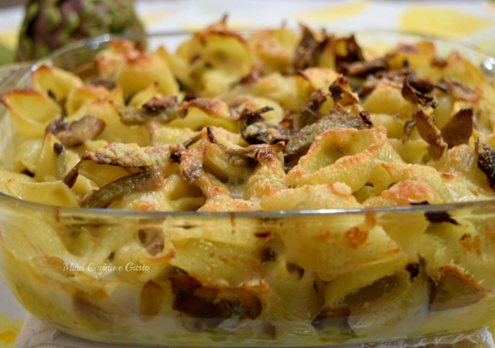 Conchiglioni con carciofi e funghi