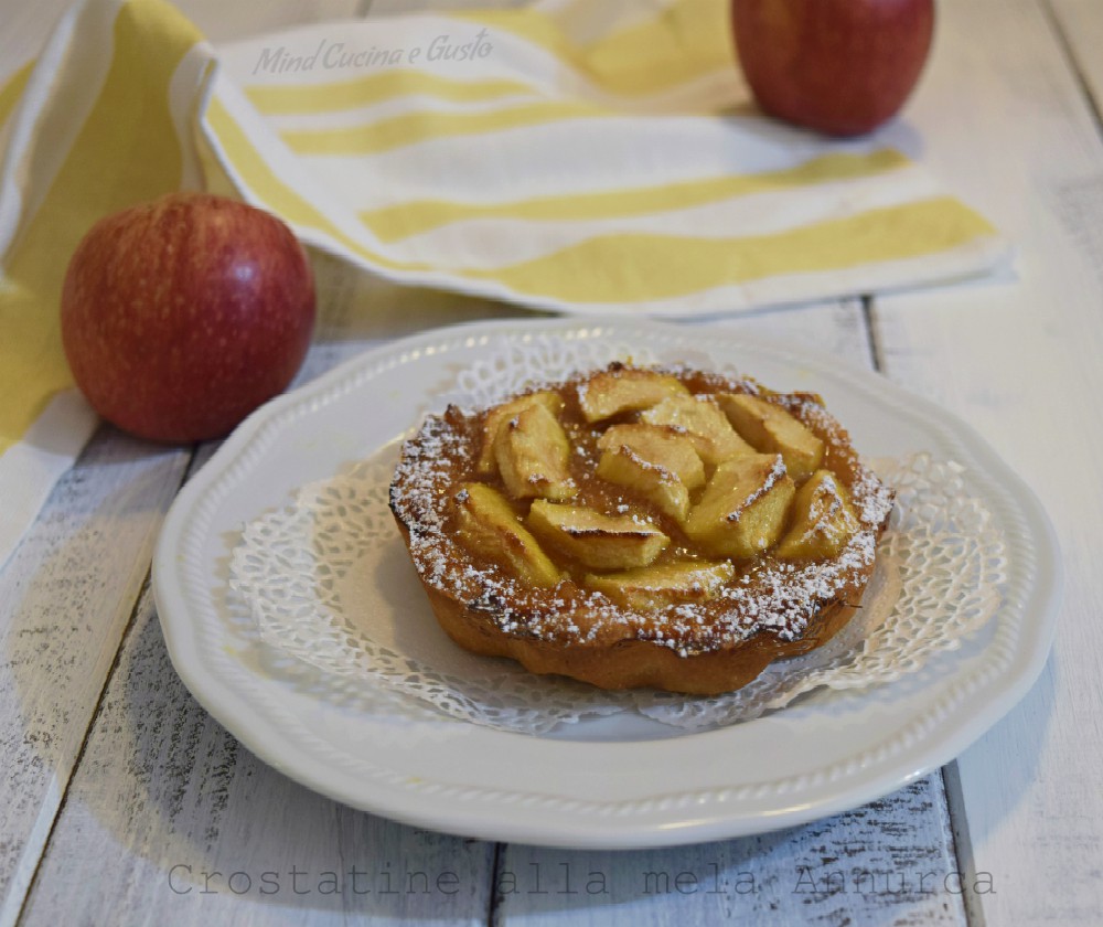 Crostatine alle mele Annurca