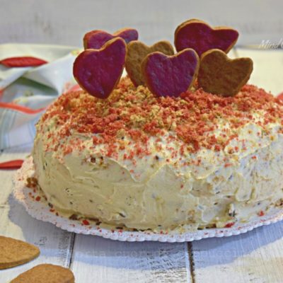 Torta cuor di cappuccino con crema di mascarpone e noci