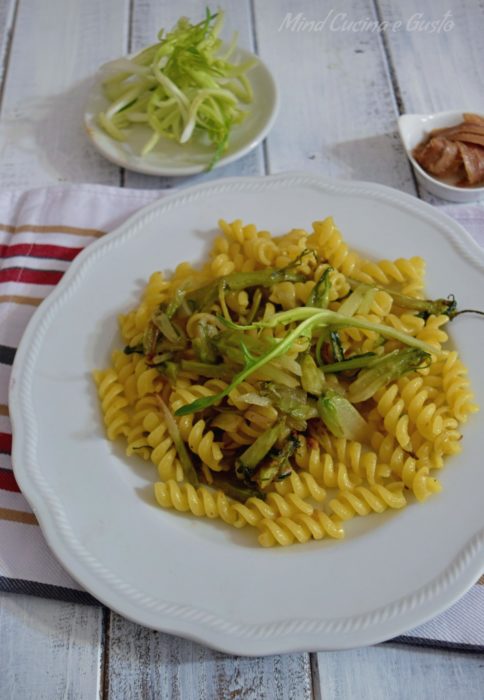 Fusilli puntarelle e acciughe