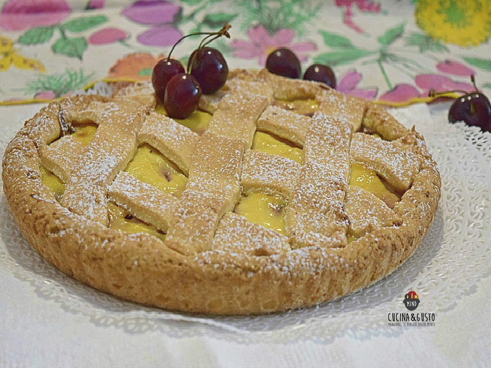 Crostata alle ciliegie e crema di ricotta