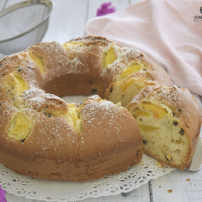 Ciambellone alle pesche