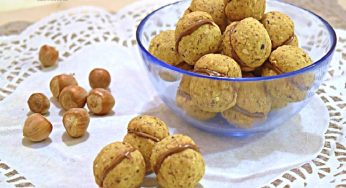 Baci di dama alle nocciole con cioccolato fondente