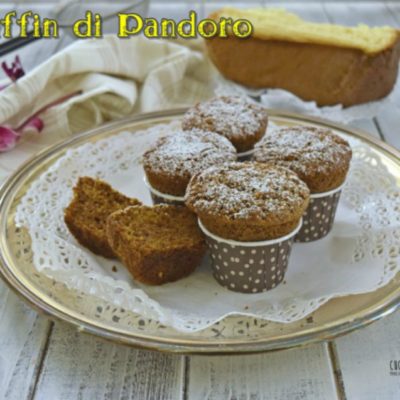 Muffin di pandoro alla cannella e arancia