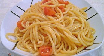 Spaghetti al pomodoro e acciughe