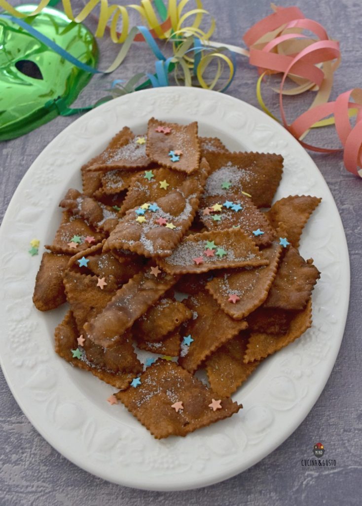 Chiacchiere al cacao e arancio - ricetta facile