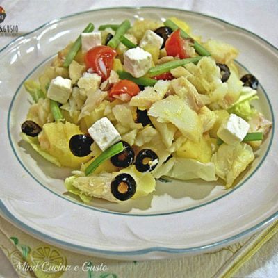 Insalata tiepida di baccalà con patate e olive nere