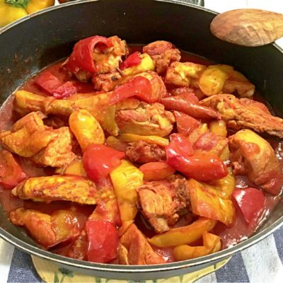 Pollo con i peperoni alla romana – ricetta di tradizione