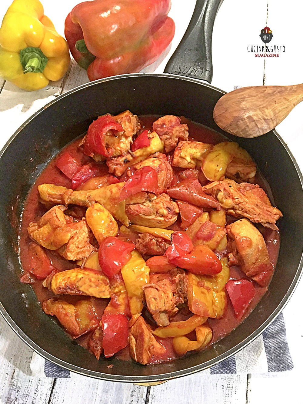 Pollo con i peperoni alla romana – ricetta di tradizione